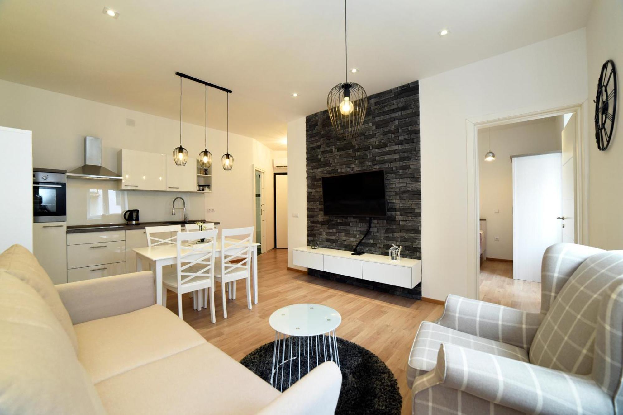 Delux Primorska, 2nd Floor *
